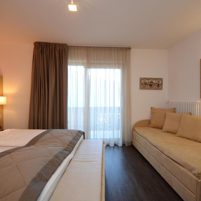 Family & Wellness Hotel Fontana - Camera Tripla Classic - Dependance - 2