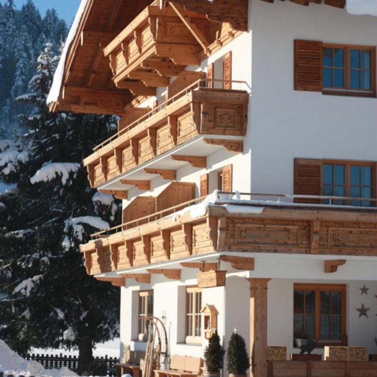 Pension Edelweiss - Doppelzimmer mit Dusche - 33