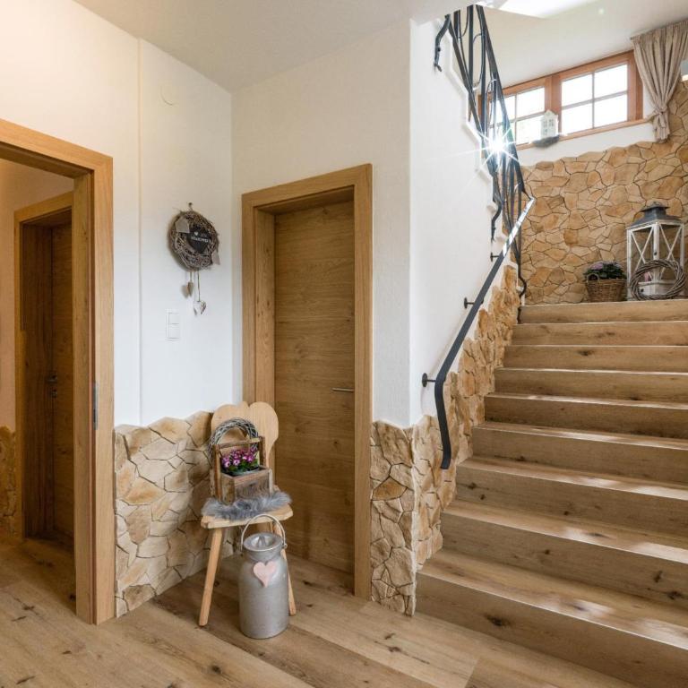 Pension Edelweiss - Doppelzimmer mit Dusche - 32