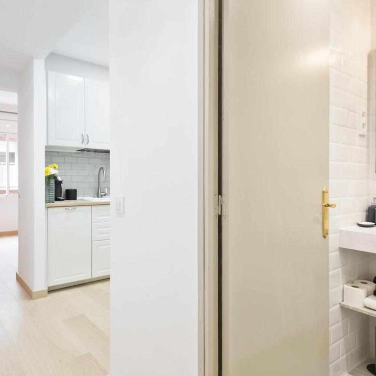 Apartment Eduardo - Three-Bedroom Apartment - 15