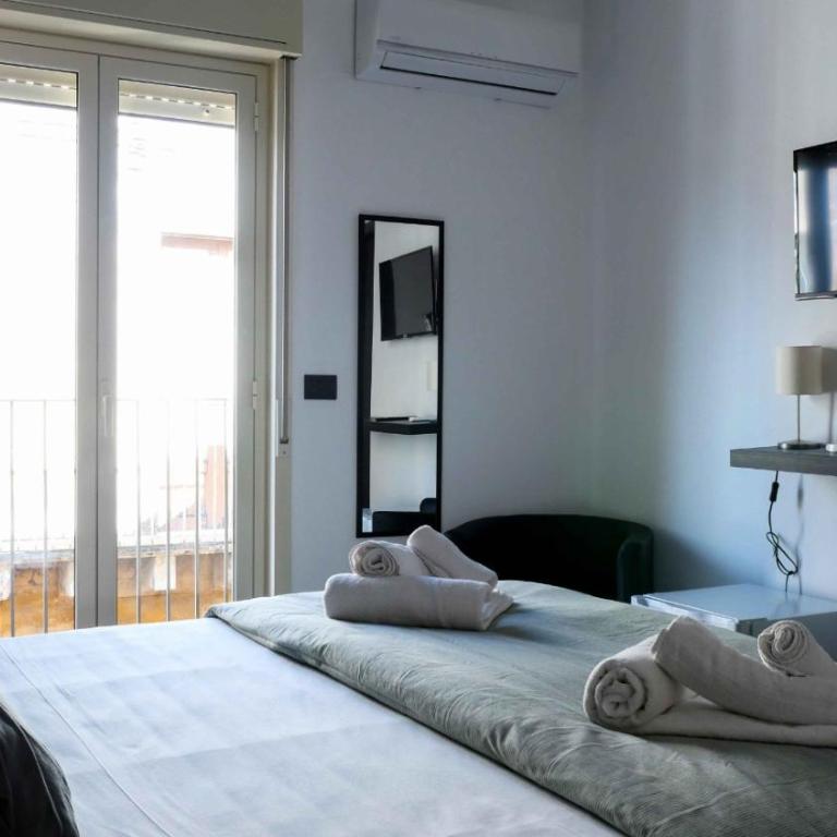 B&B Filo 15 - Double Room with Balcony - 5