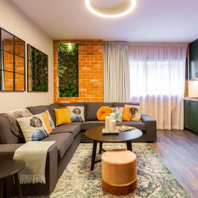 Fly Rooms Madrid Airport - Apartamento de 3 dormitorios - 11