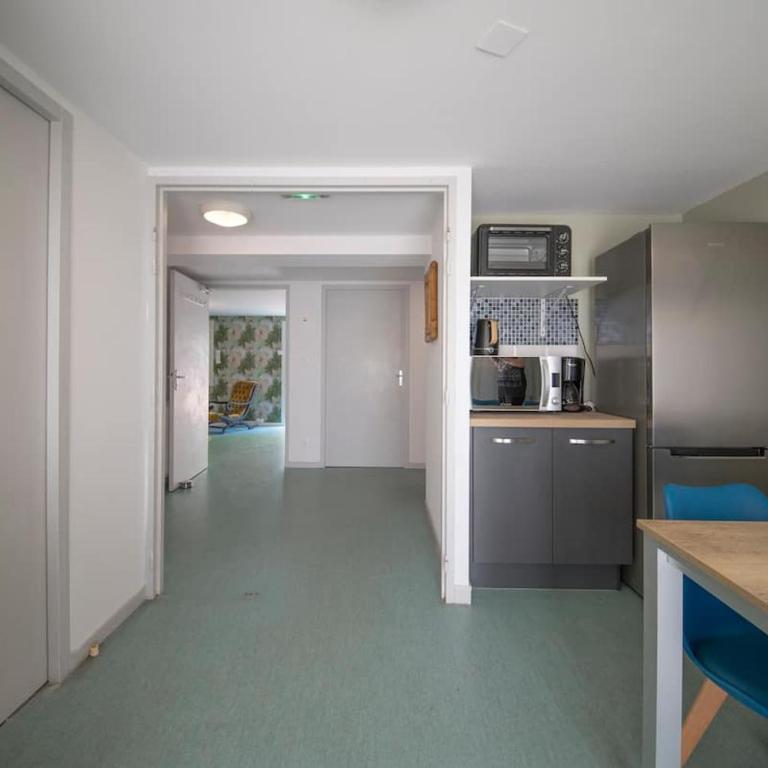 La cahute, Gîte avec jardin pour 15 personnes - Maison 7 Chambres - 18