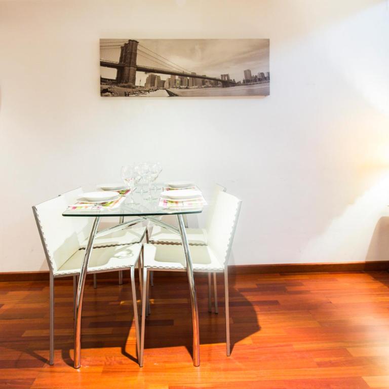 Total Valencia (Leisure & Culture) - Two-Bedroom Duplex - Carrer Trànsits 6 - 13