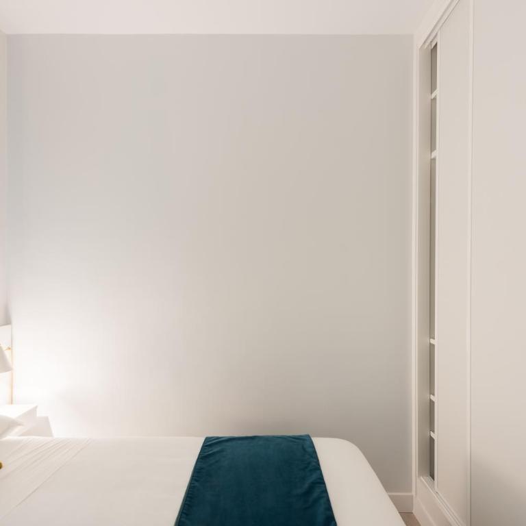 Carretas Apartments - Two-Bedroom Apartment (6 Adults) - 11