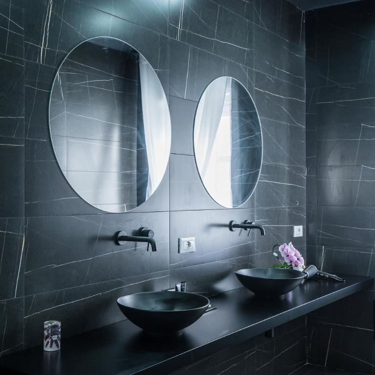Marmur Suite - Suite King con Vasca Idromassaggio - 5