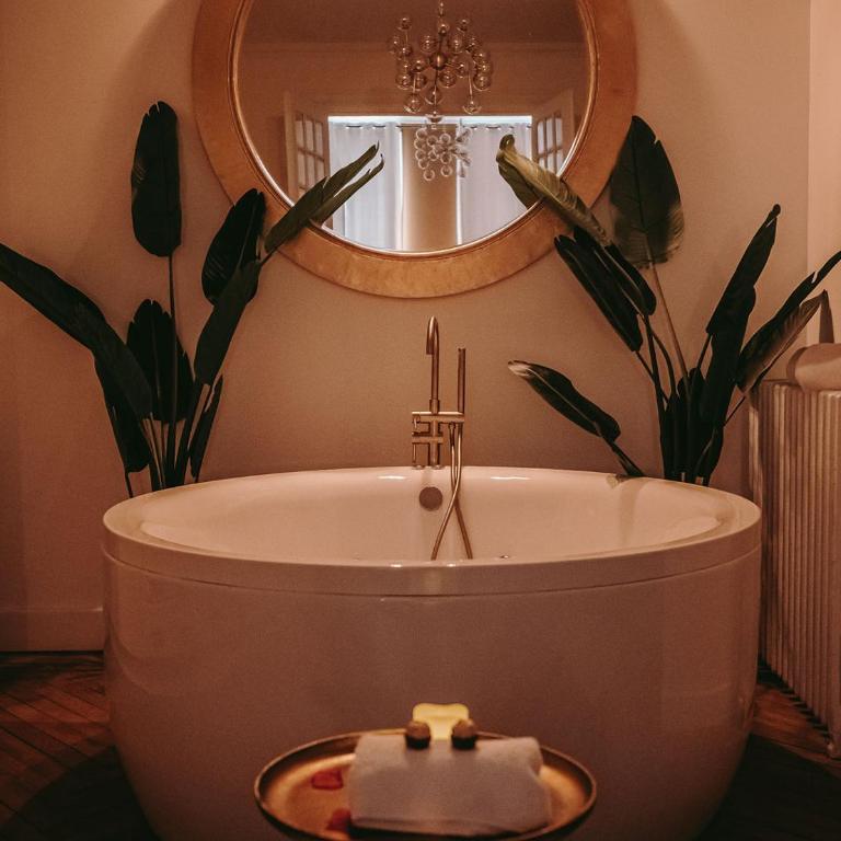Maison Marie-Astrid, Guest house , Suite avec Balnéo privée - Deluxe Doppelzimmer - 7