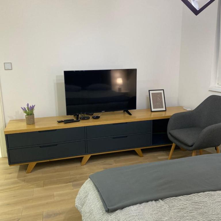 Sun Square Apartments - Deluks Studio sa Bračnim Krevetom (King-size) - 1