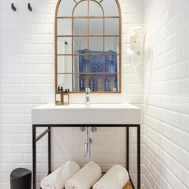 Fly Rooms Madrid Airport - Apartamento de 2 dormitorios - 13