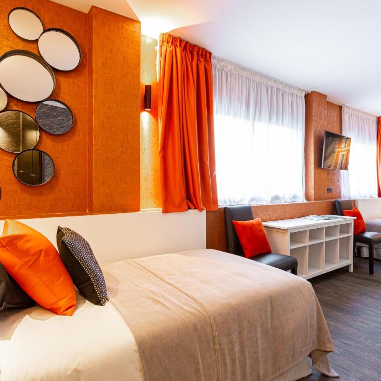 Fly Rooms Madrid Airport - Habitación Cuádruple Clásica - 3