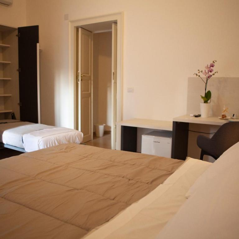CasaPaola b&b Rooms - Camera Tripla con Bagno Privato - 3
