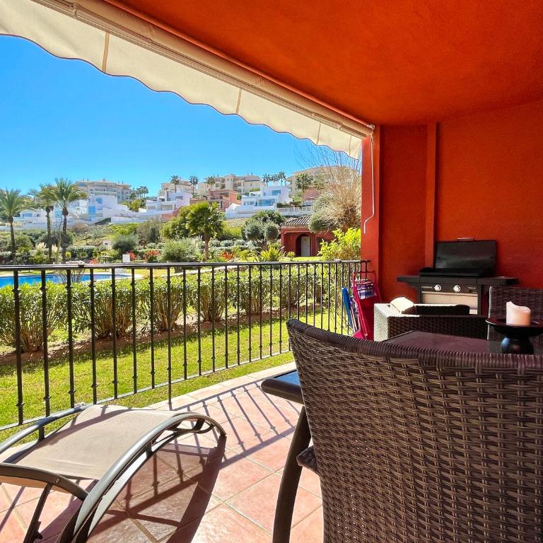 Pool View GOLF FAMILY Ground Floor Terrace with barbecue in Mijas Costa - Apartamento - 1