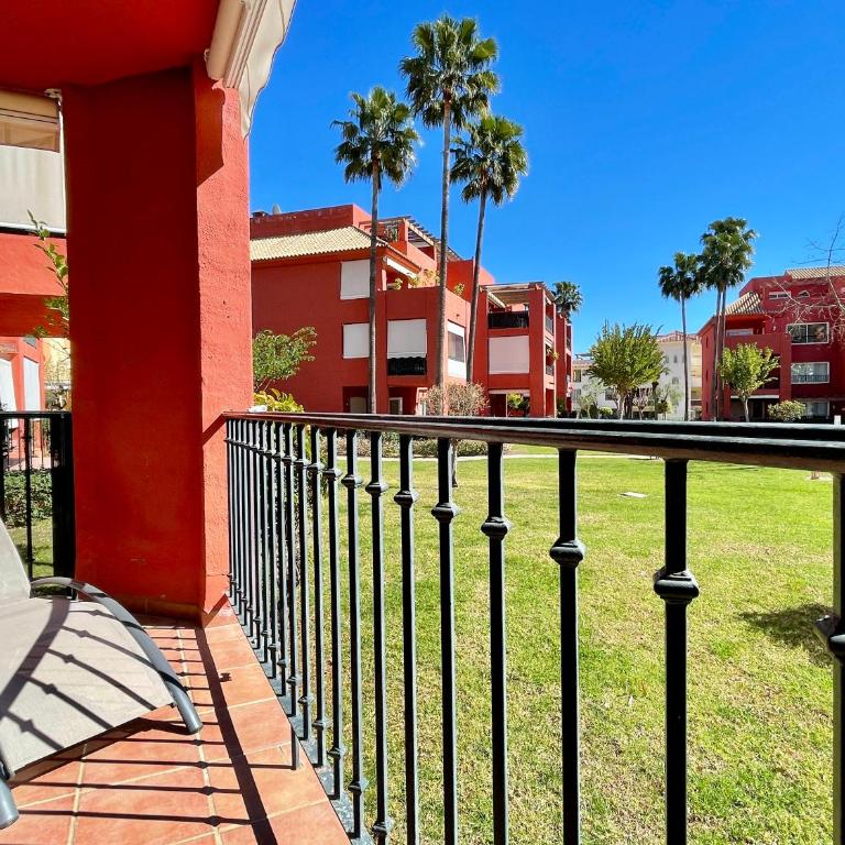 Pool View GOLF FAMILY Ground Floor Terrace with barbecue in Mijas Costa - Apartamento - 26