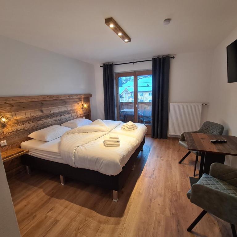 Hotel Pension Annerlhof - Doppelzimmer mit Balkon - 4