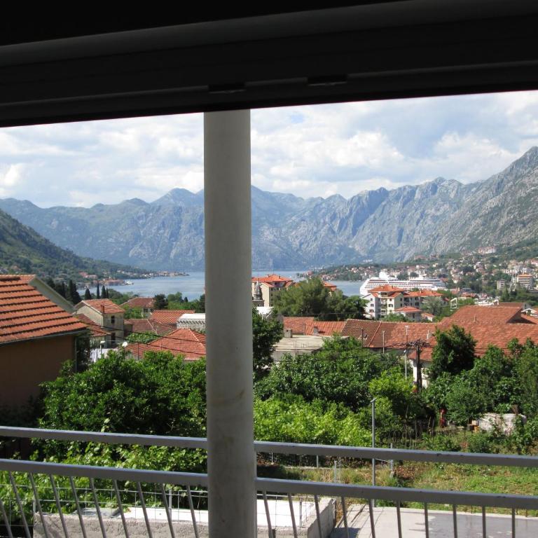 Guest House Sandra - Standard Triple Room with Sea View - 11