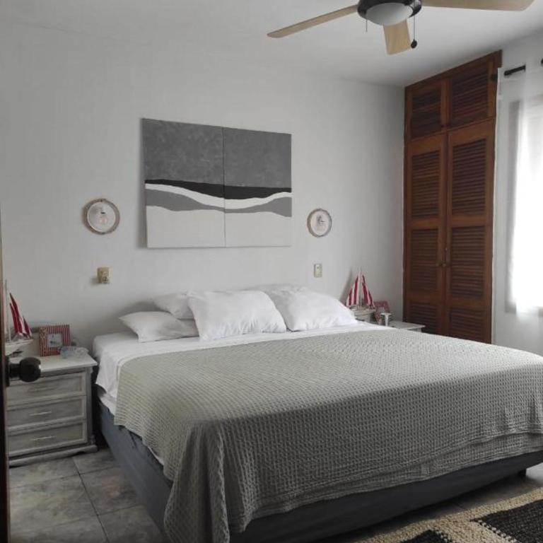 DEPAR DE PLAYA Casa Blanca Same - Three-Bedroom House - 9