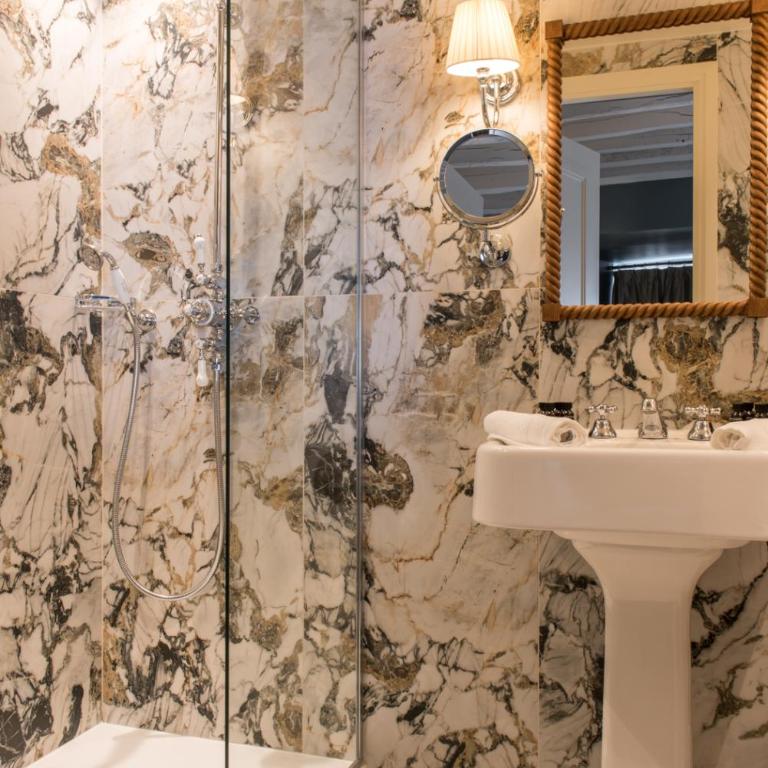 Hôtel Fougère - Chambre Cosy - 4