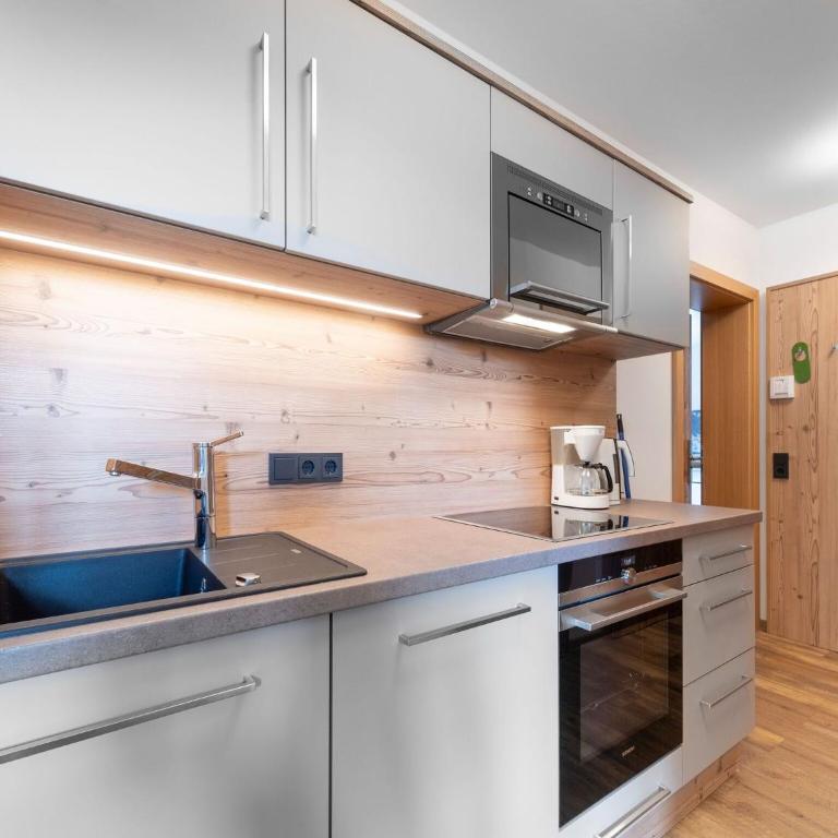 Chalet in Saalbach near Ski Slopes - Chalet - 16