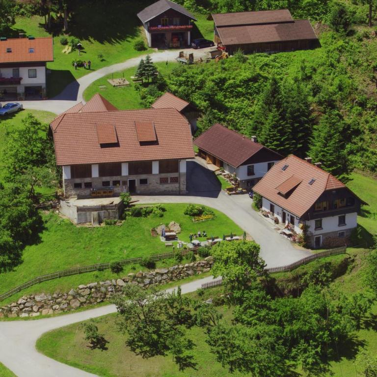 Gästehaus Berger - Priglhof - Haus mit 2 Schlafzimmern und Balkon - 2