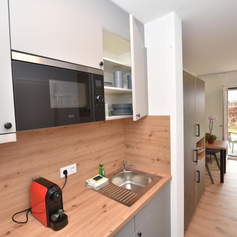 Boardinghouse Henschelstraße - Doppel-/Zweibettzimmer mit eigener Terrasse - 8