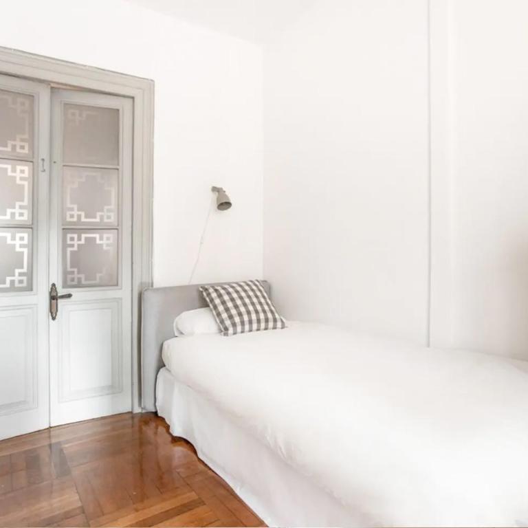 Piso catalogado en el centro de Gijon - Apartamento - 12