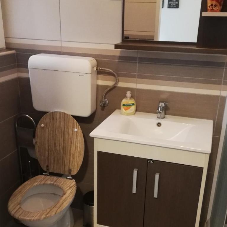 Apartman Park - One-Bedroom Apartment - 10