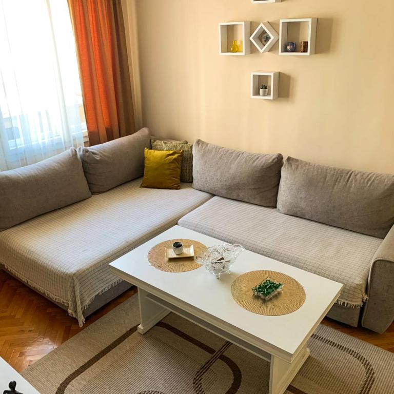 Cute, spacious apt in the heart of the old town - One-Bedroom Apartment - 5