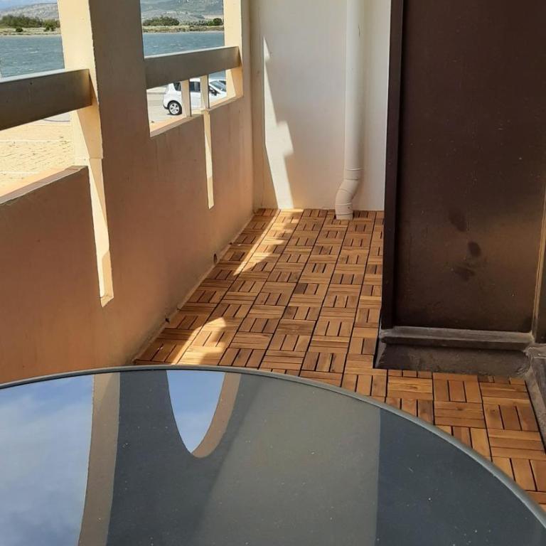 T2 cabine rénové avec très belle vue sur le port de plaisance, parking et wifi inclus - Appartement 2 Chambres - 9