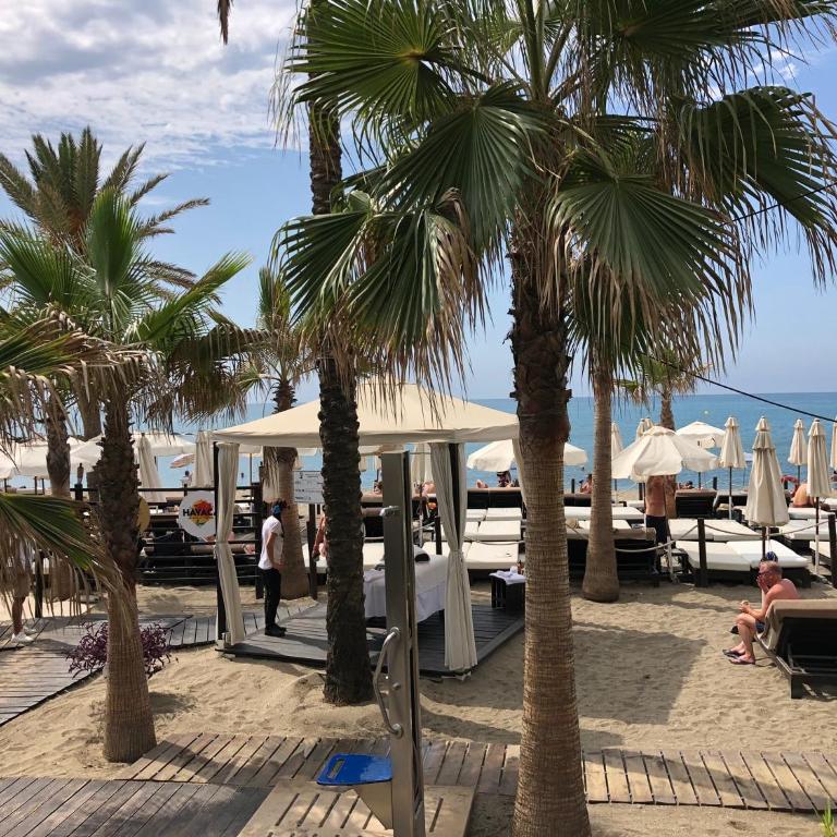 Riviera by the beach 2 bedroom Apartment - Apartamento de 2 dormitorios - 70