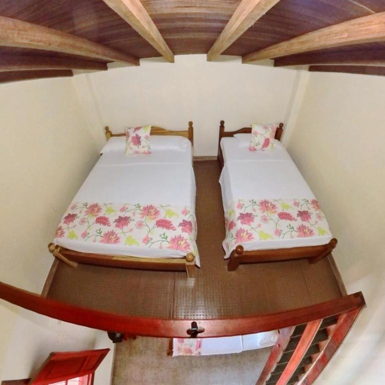 La Casa de las Flores Hostal - Habitación Familiar con balcón - 3
