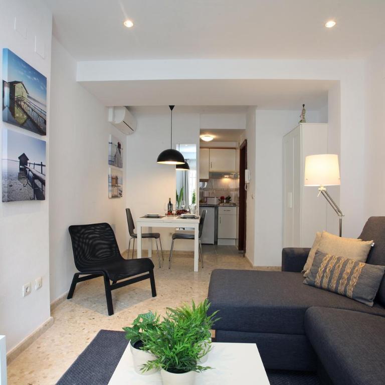 SingularStays Mercado Central - Three-Bedroom Apartment - 18