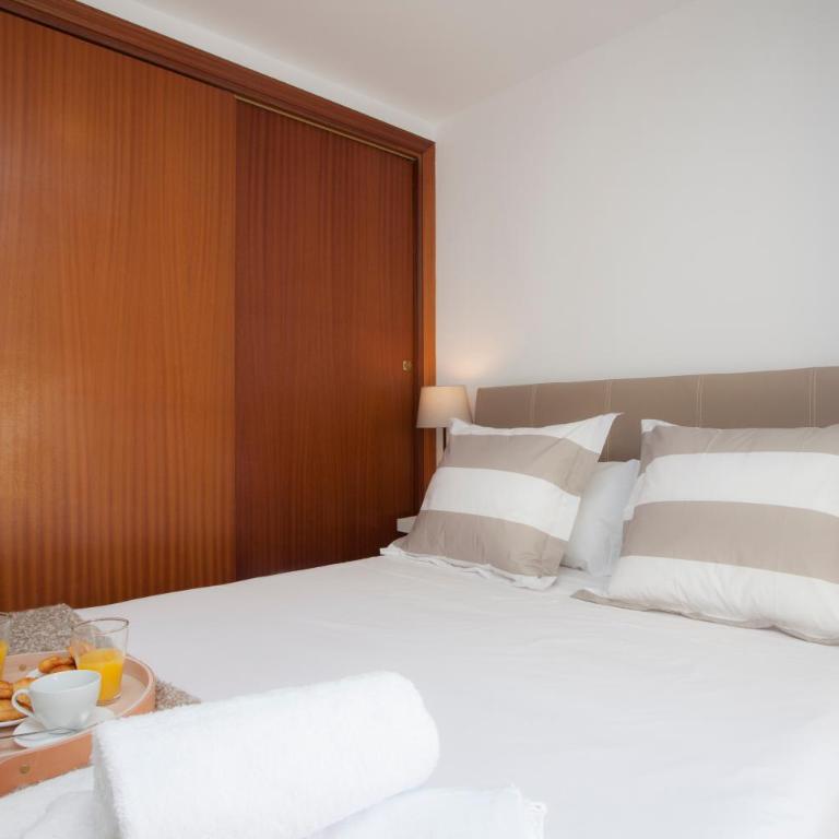 SingularStays Mercado Central - Three-Bedroom Apartment - 9