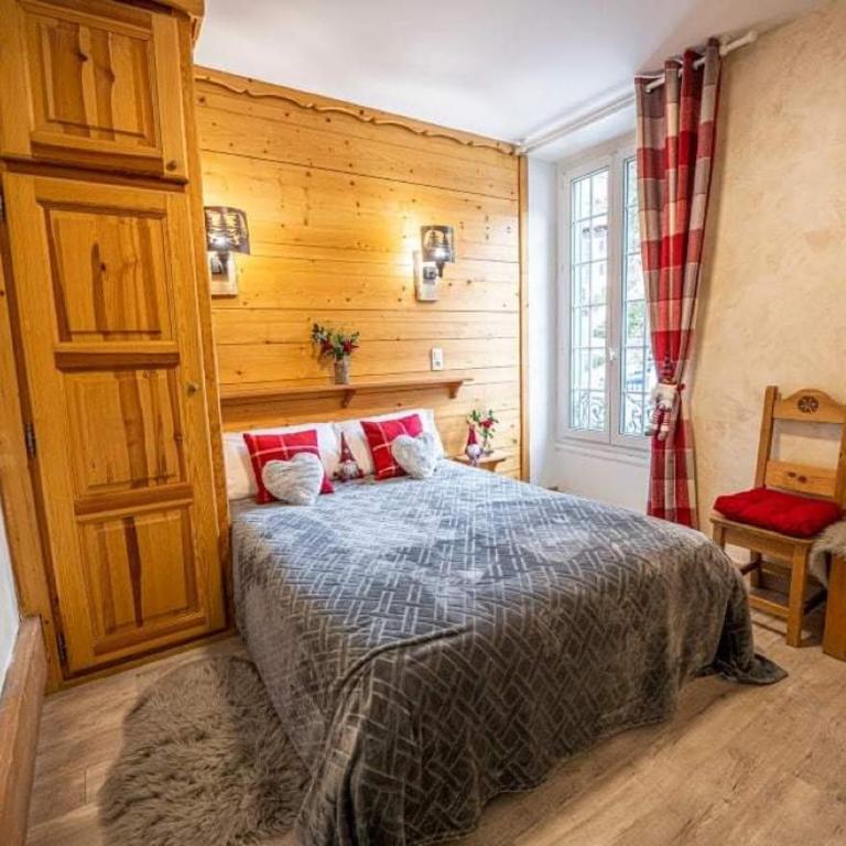 Hotel La Bonne Auberge - Chambre Quadruple Confort - 5