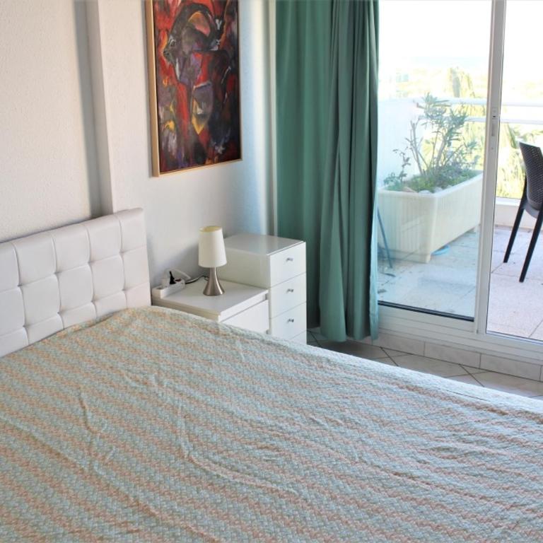 GOELETTES 311 - One-Bedroom Apartment - 2