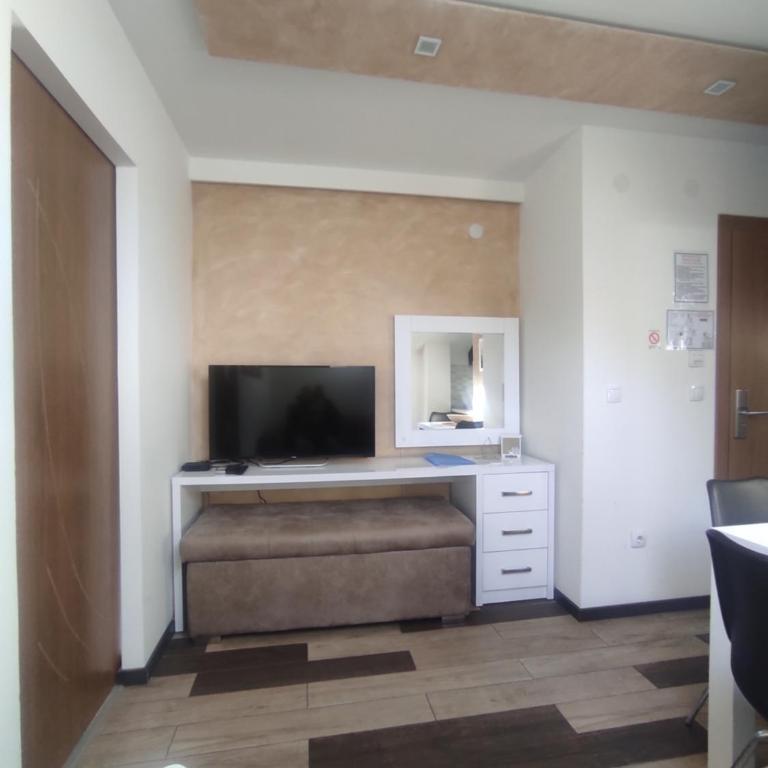 Prima Lux Apartments & Studio - Deluxe Apartment - 17