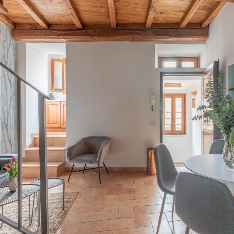 iFlat Charming Apartment near Piazza Venezia - Two-Bedroom Apartment - 19