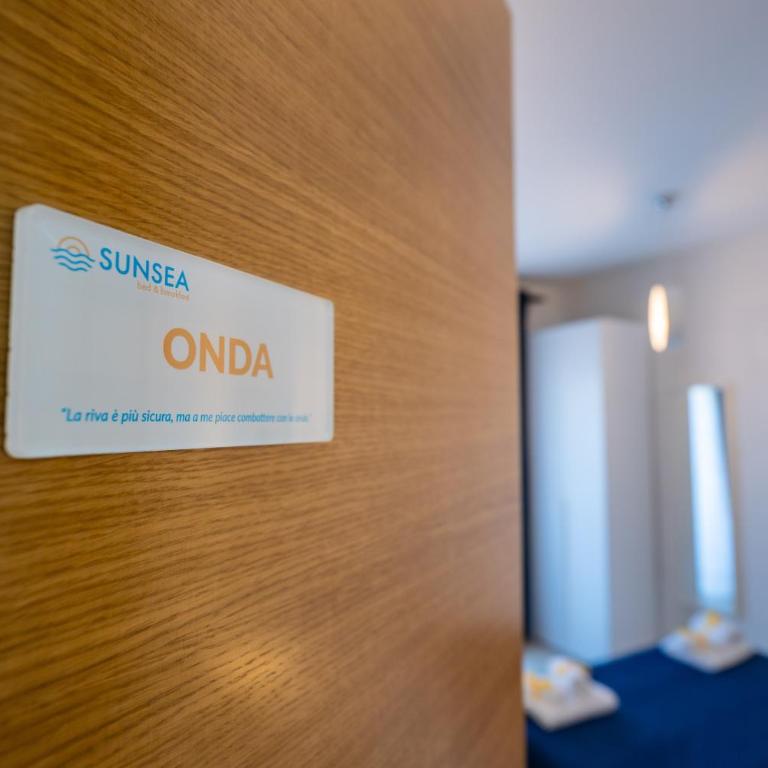 SunSea Bed And Breakfast - Camera Tripla con Balcone - 1