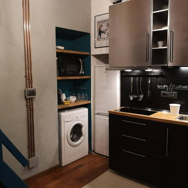 Floorplan B - 28 - Studio Apartment - 11