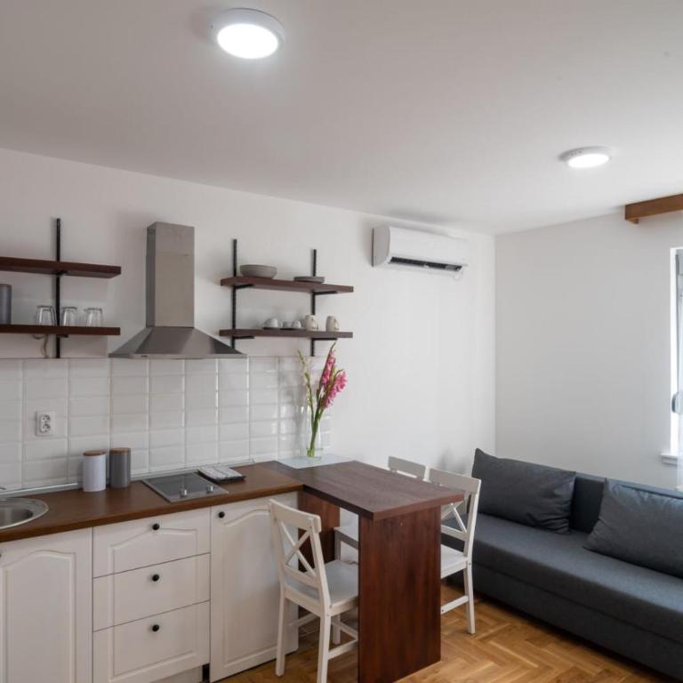 Visnja Aparmtani - One-Bedroom Apartment - 9