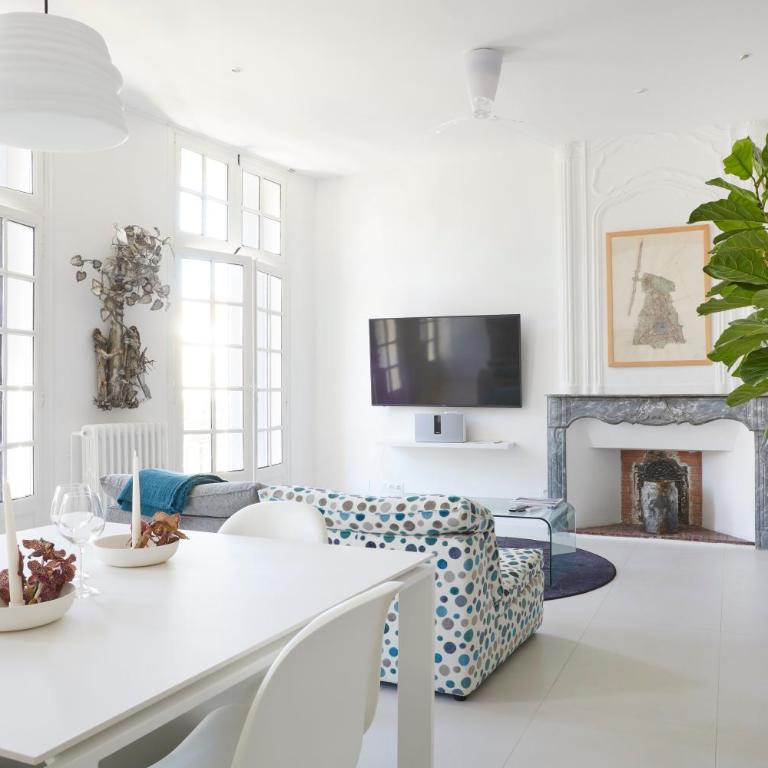 Beautiful Art Lovers Apartment - Appartement - 21