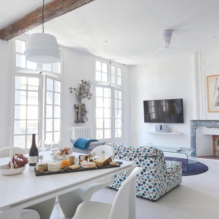 Beautiful Art Lovers Apartment - Appartement - 1