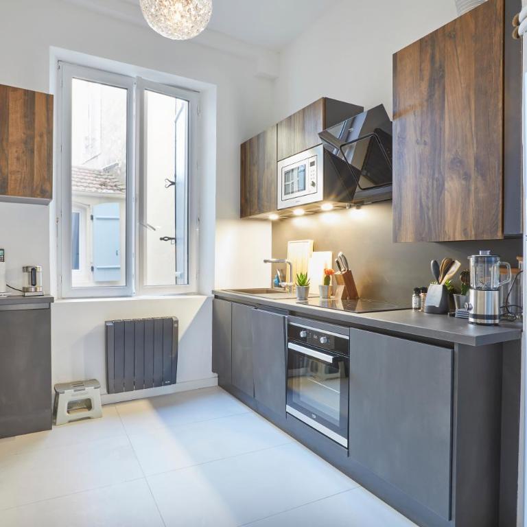 Beautiful Art Lovers Apartment - Appartement - 5