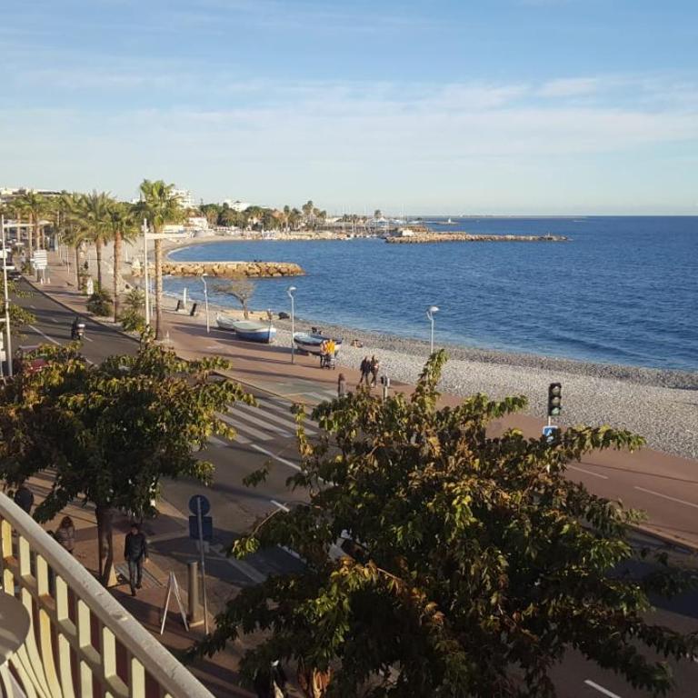 Appartements Au Cros De Cagnes - Appartement avec Balcon et Vue sur la Mer - 28