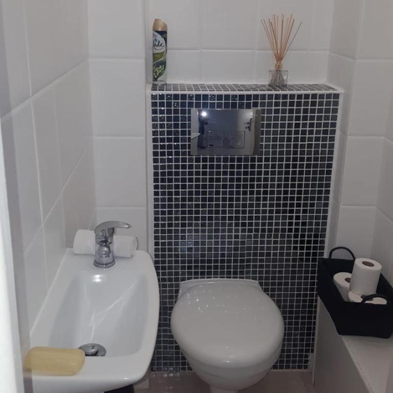 Appartements Au Cros De Cagnes - Appartement avec Balcon et Vue sur la Mer - 46