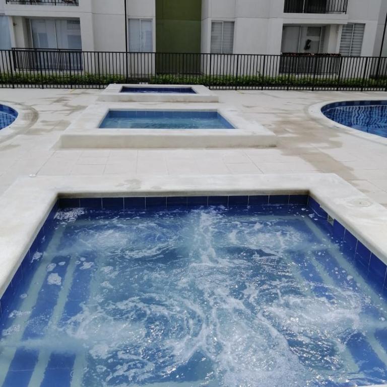Apartamento vacacional amplio, cómodo y tranquilo. - Apartamento de 2 dormitorios - 20
