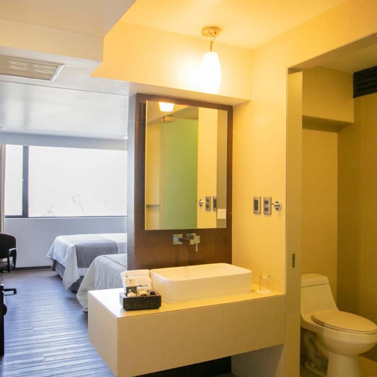 Hotel Brasilia - Double Room with Two Double Beds - 5
