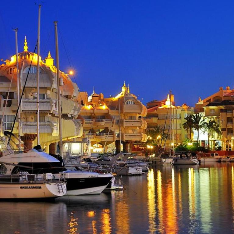 HOLIDAY RENTALS PISCINA, PLAYA PARKING a 5 min caminando del PUERTO DE BENALMADENA - Studio - 54