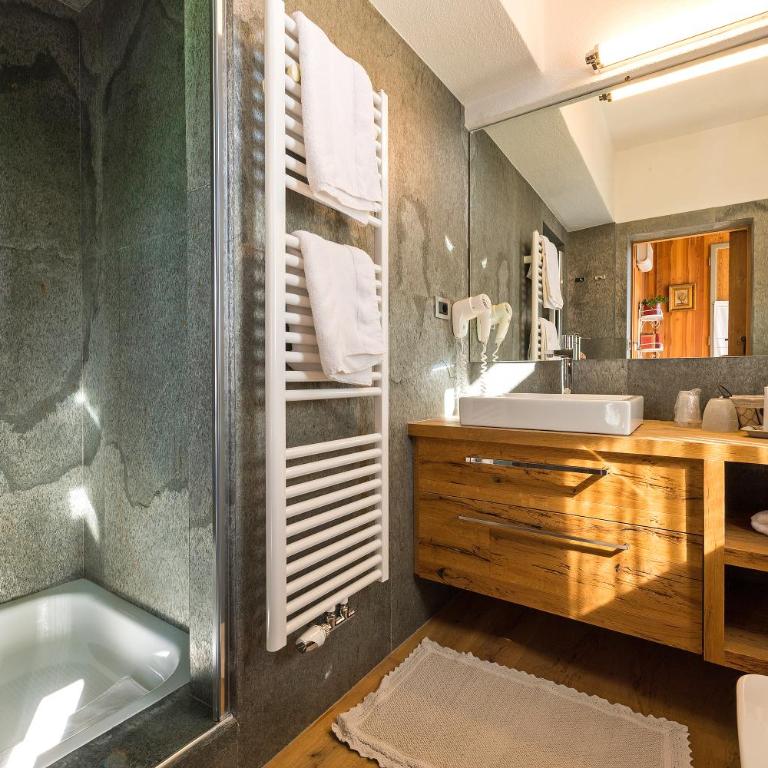 Zenana Boutique Hotel - Junior Suite with Mountain View - 7