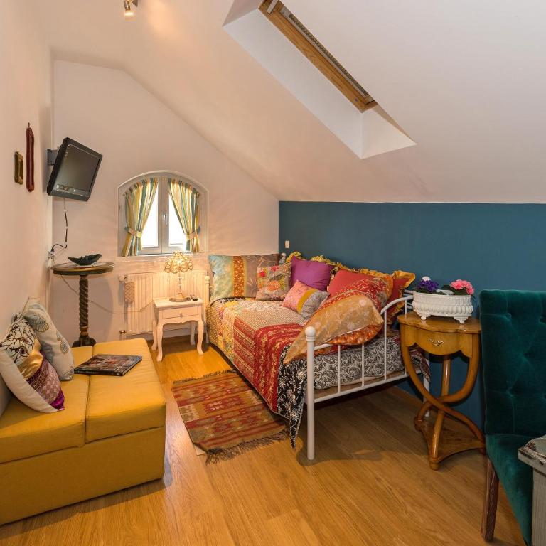 Zenana Boutique Hotel - Deluxe Triple Room - 5