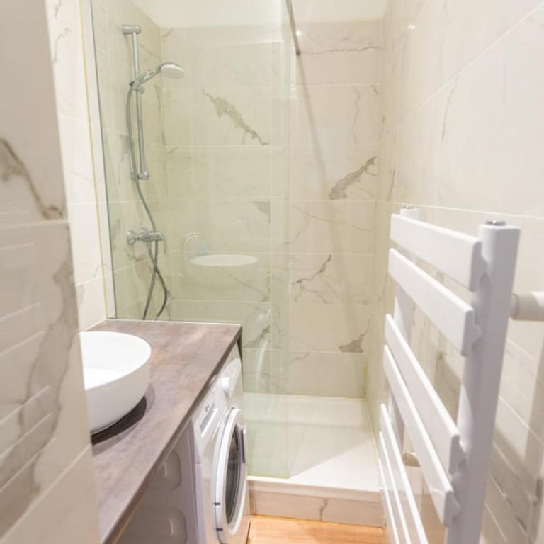 Bel appartement Type T3 climatisé - Appartement 2 Chambres - 10
